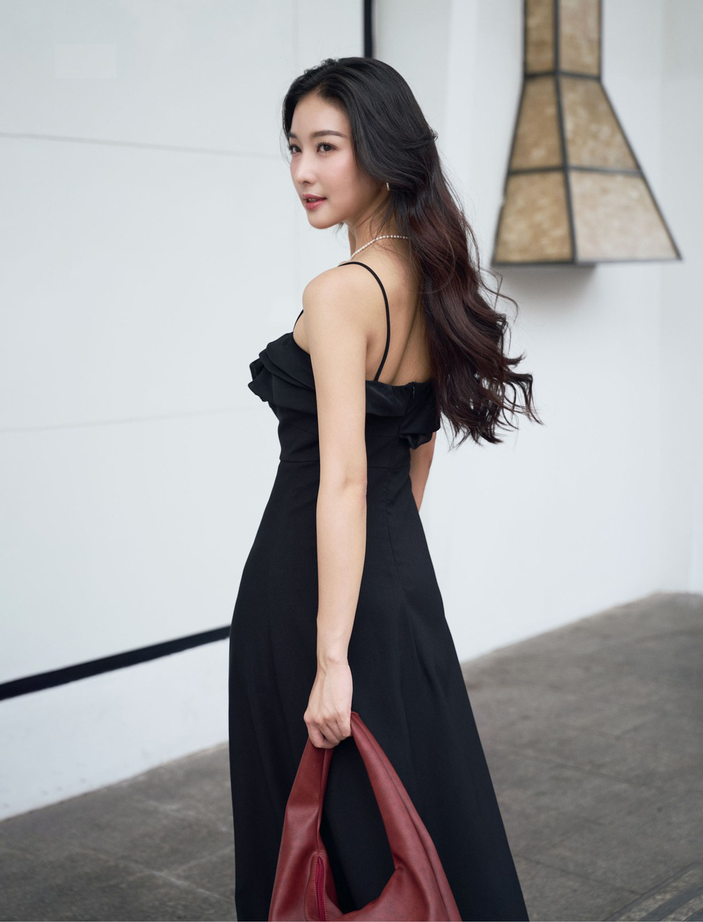 Những mẫu Thời trang du Xuân ấn tượng cho ngày Tết thêm rực rỡ - Ảnh 4. Những mẫu Thời trang du Xuân ấn tượng cho ngày Tết thêm rực rỡ - Ảnh 4.