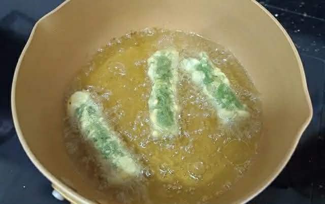 Đừng làm chả lá lốt theo cách cũ nữa, thử ngay công thức mới toanh này ăn siêu ngon lại giòn rụm cực đã- Ảnh 7. Đừng làm chả lá lốt theo cách cũ nữa, thử ngay công thức mới toanh này ăn siêu ngon lại giòn rụm cực đã- Ảnh 7.