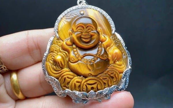 Khám Phá Vật Phẩm Phong Thủy Hút May Mắn Cho 12 Con Giáp Năm 2026