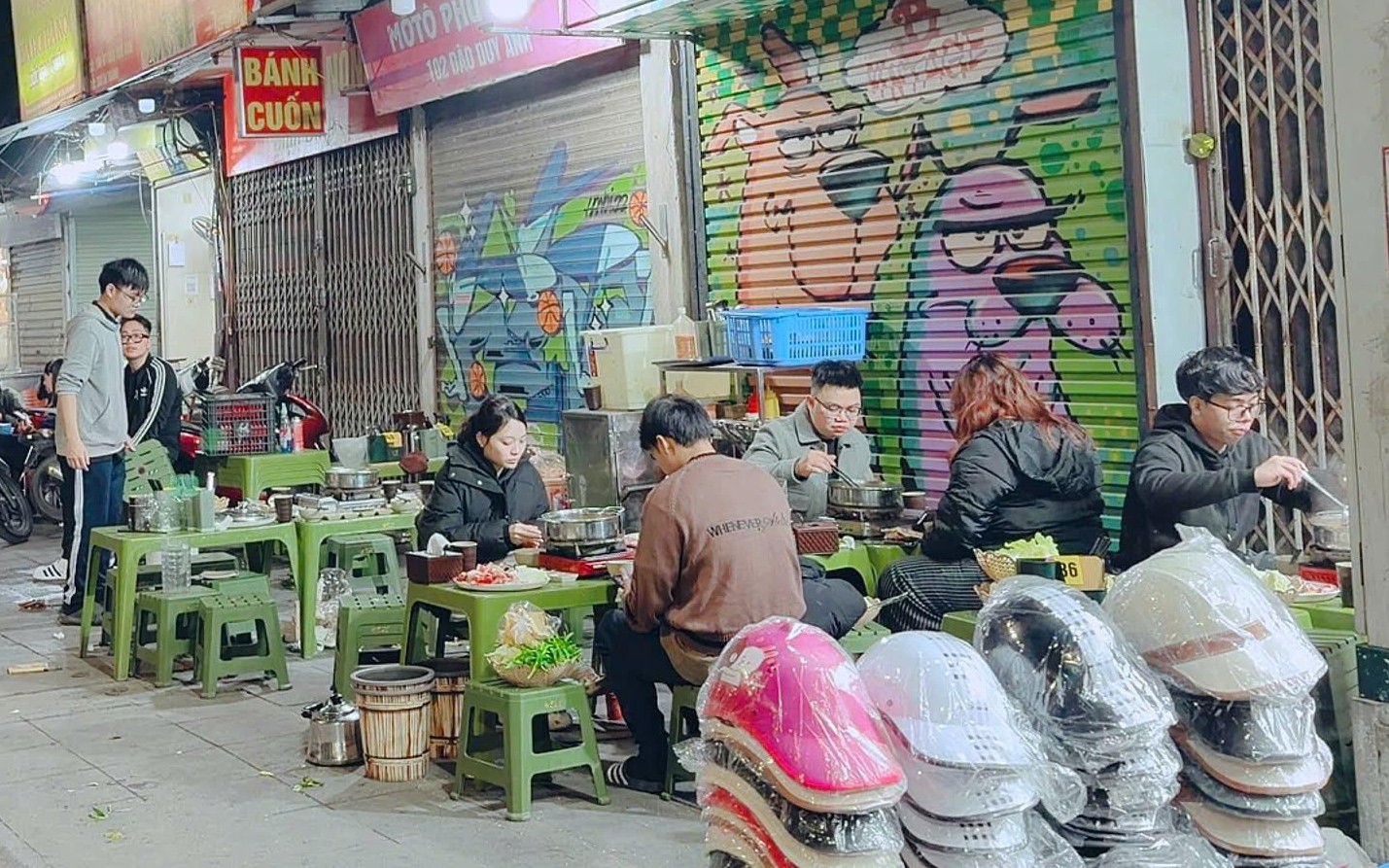 Hơn 1.000 trường hợp vi phạm trật tự đ&ocirc; thị tại H&agrave; Nội bị xử phạt từ thiết bị bay kh&ocirc;ng người l&aacute;i (UAV)  - Ảnh 13.