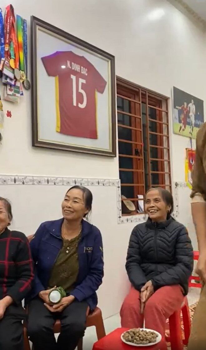 Đ&igrave;nh Bắc v&agrave; Ng&ocirc;i nh&agrave; giản dị 37 tỷ như cung điện ở Nghệ An - Ảnh 12.