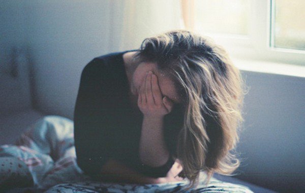 C&acirc;u hỏi lạnh người của g&atilde; đ&agrave;n &ocirc;ng sau 72 giờ biết tin c&oacute; con - Ảnh 2.