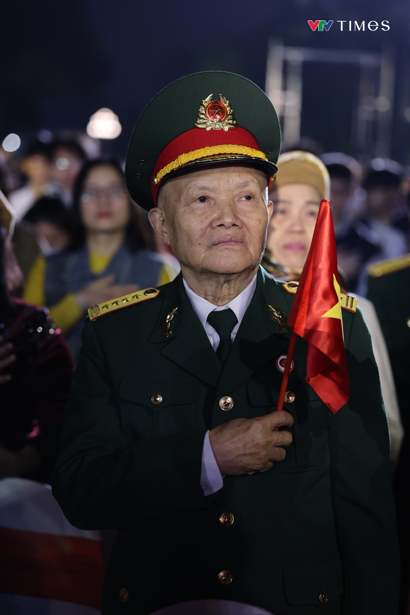 Cầu truyền hình “Hai tay xây dựng một sơn hà”: Xúc động và tự hào!- Ảnh 12. Cầu truyền hình “Hai tay xây dựng một sơn hà”: Xúc động và tự hào!- Ảnh 12.