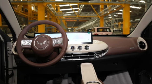 &Ocirc; t&ocirc; gi&aacute; 399 triệu đồng b&aacute;n ở Việt Nam trang bị tiện nghi, sạc nhanh, đi 410 km/lần sạc, rẻ chỉ như Kia Morning, Hyundai Grand i10 - Ảnh 3.