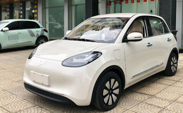 &Ocirc; t&ocirc; gi&aacute; 399 triệu đồng b&aacute;n ở Việt Nam trang bị tiện nghi, sạc nhanh, đi 410 km/lần sạc, rẻ chỉ như Kia Morning, Hyundai Grand i10 - Ảnh 2.