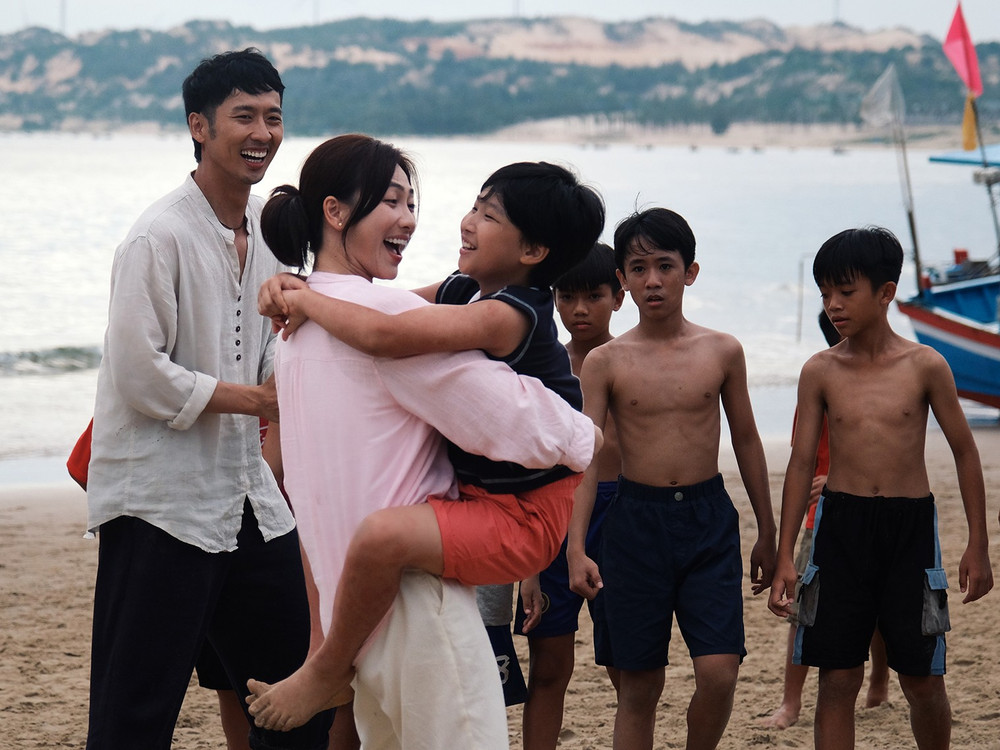 Cặp đôi Vbiz ngầm công khai tình cảm ngay ngày đầu năm mới, bảo sao bị đồn phim giả tình thật suốt 2 năm- Ảnh 2. Cặp đôi Vbiz ngầm công khai tình cảm ngay ngày đầu năm mới, bảo sao bị đồn phim giả tình thật suốt 2 năm- Ảnh 2.