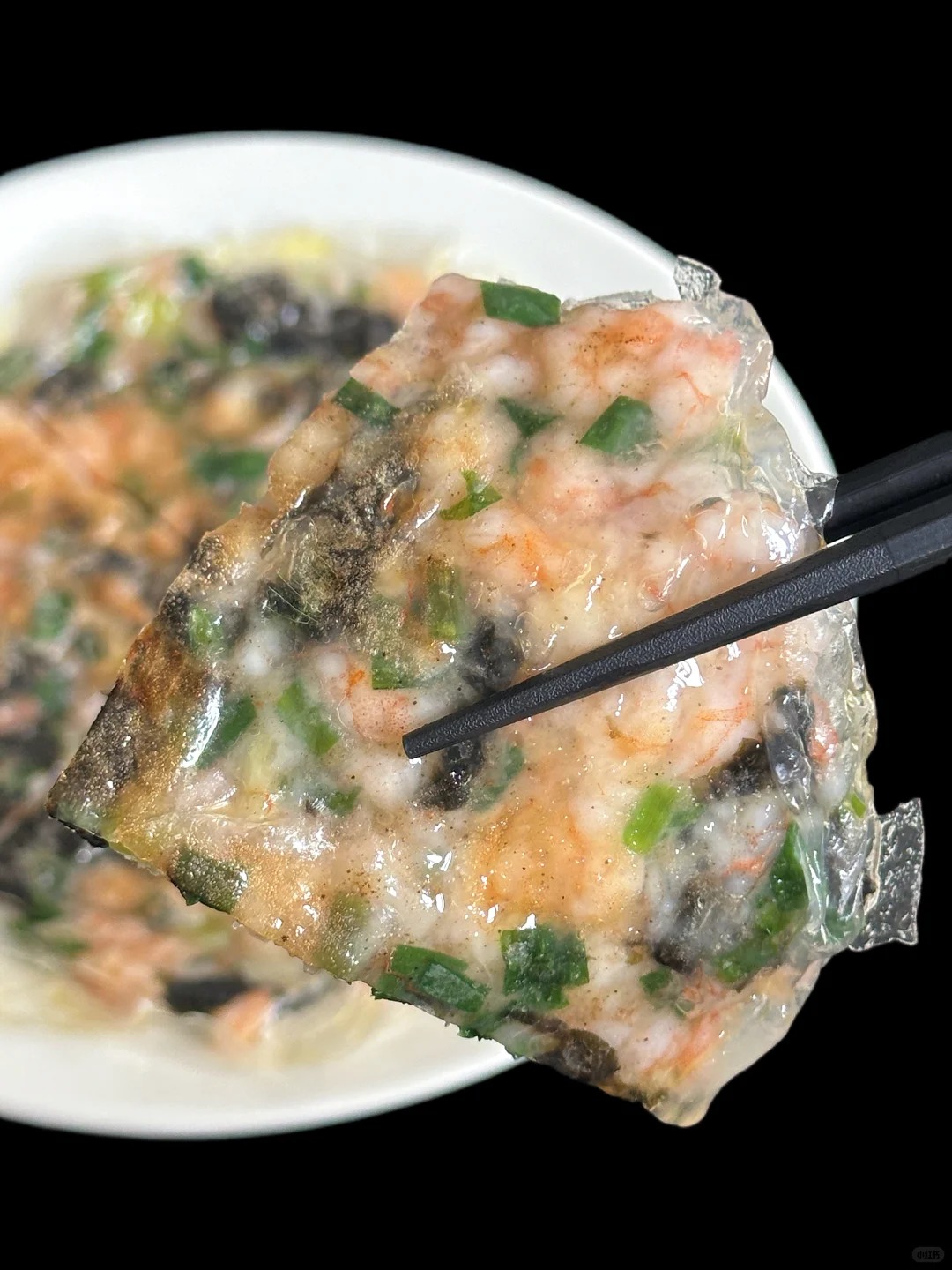 Đừng chỉ dùng cuốn nem, mang bánh tráng Việt làm theo cách này đảm bảo cả nhà tranh nhau gắp vì quá ngon- Ảnh 8. Đừng chỉ dùng cuốn nem, mang bánh tráng Việt làm theo cách này đảm bảo cả nhà tranh nhau gắp vì quá ngon- Ảnh 8.