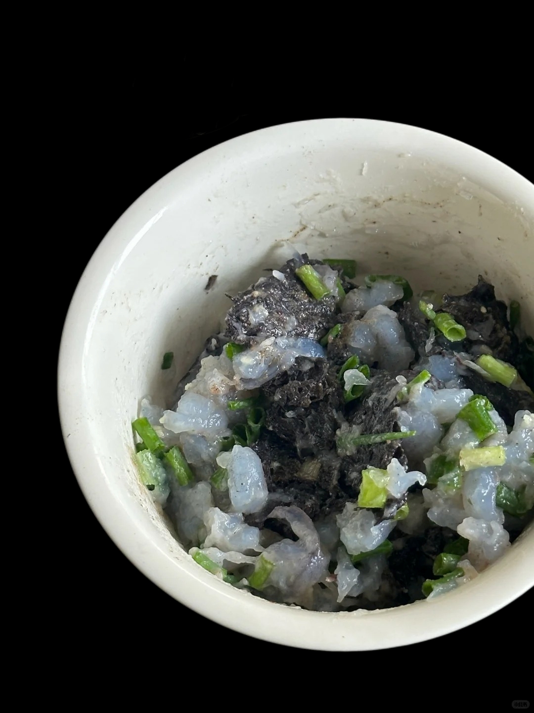 Đừng chỉ dùng cuốn nem, mang bánh tráng Việt làm theo cách này đảm bảo cả nhà tranh nhau gắp vì quá ngon- Ảnh 2. Đừng chỉ dùng cuốn nem, mang bánh tráng Việt làm theo cách này đảm bảo cả nhà tranh nhau gắp vì quá ngon- Ảnh 2.