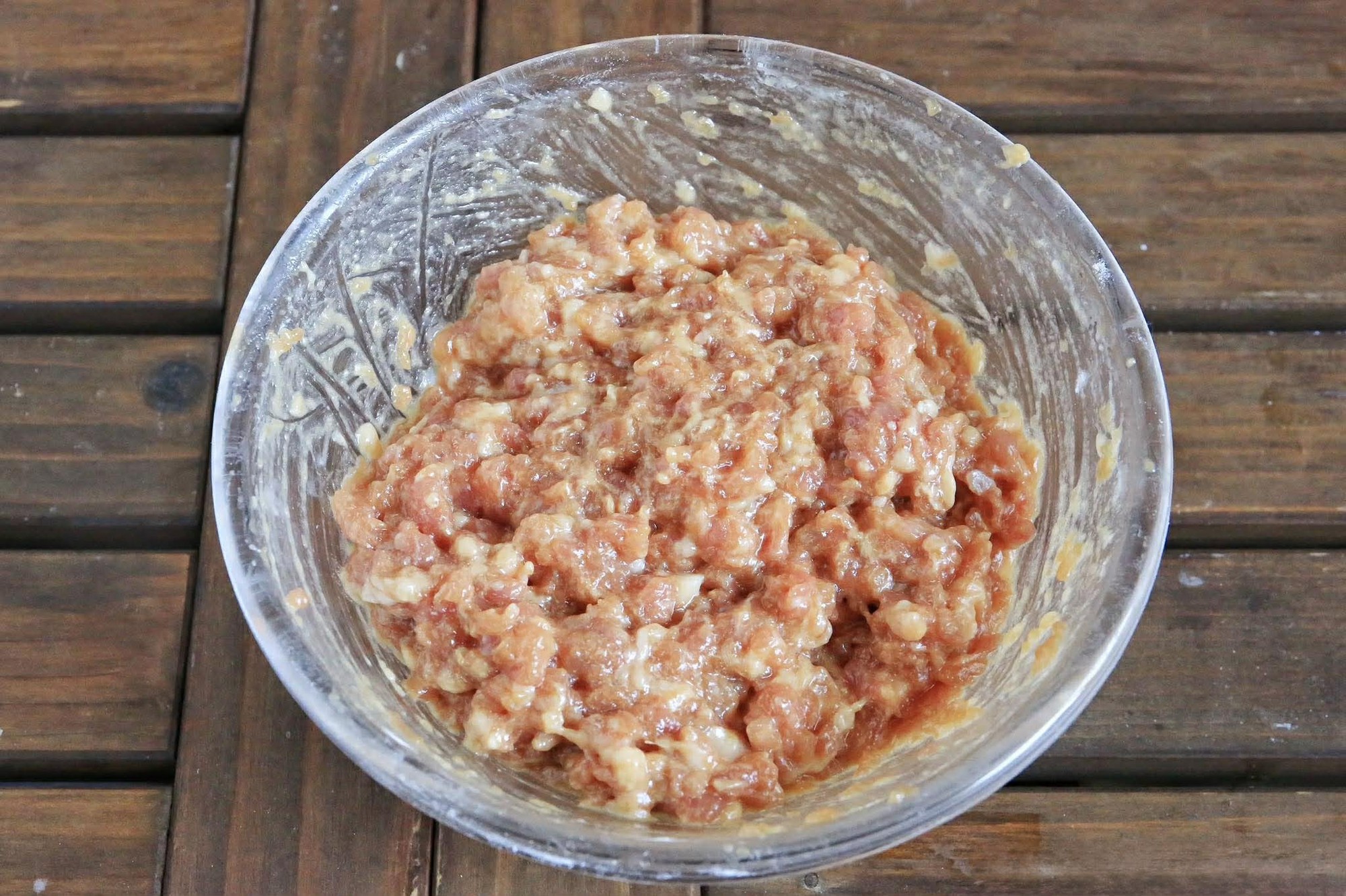 L&agrave;m thịt vi&ecirc;n rồi đem nấu thế n&agrave;y l&agrave; c&oacute; bữa ăn cực ngon miệng, sảng kho&aacute;i cả nh&agrave; thi nhau ăn sạch nồi- Ảnh 5.