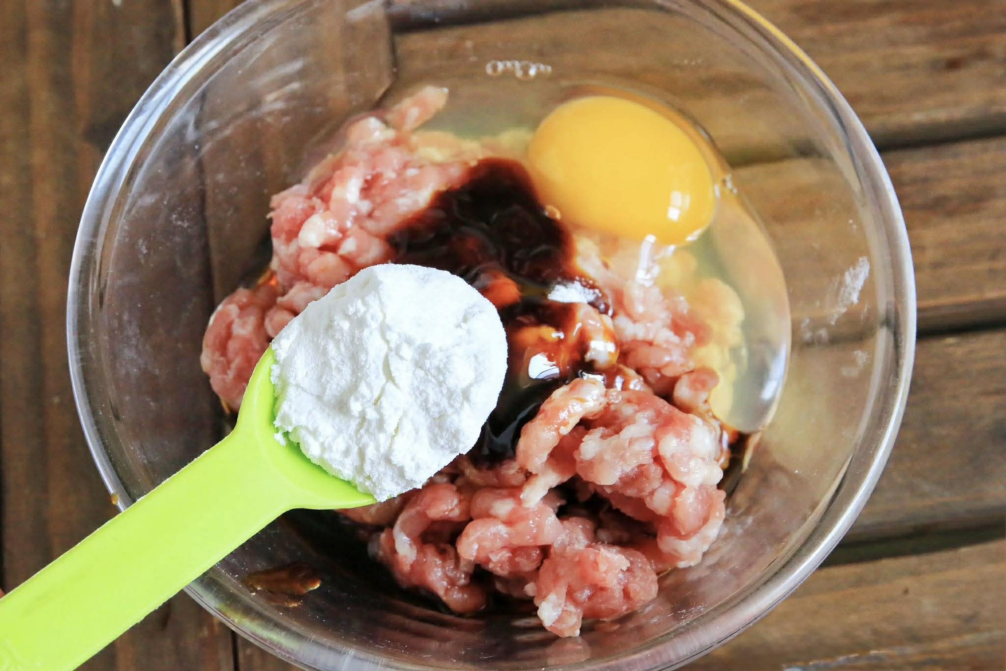 L&agrave;m thịt vi&ecirc;n rồi đem nấu thế n&agrave;y l&agrave; c&oacute; bữa ăn cực ngon miệng, sảng kho&aacute;i cả nh&agrave; thi nhau ăn sạch nồi- Ảnh 4.