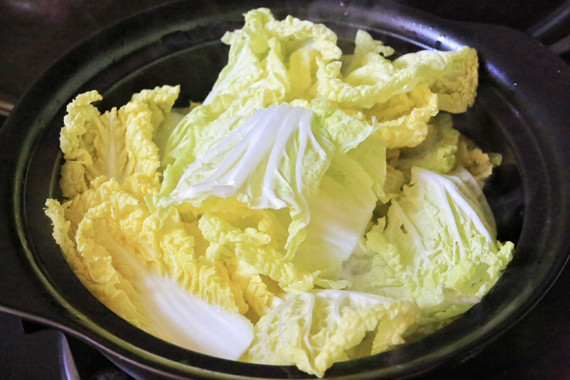 L&agrave;m thịt vi&ecirc;n rồi đem nấu thế n&agrave;y l&agrave; c&oacute; bữa ăn cực ngon miệng, sảng kho&aacute;i cả nh&agrave; thi nhau ăn sạch nồi- Ảnh 11.