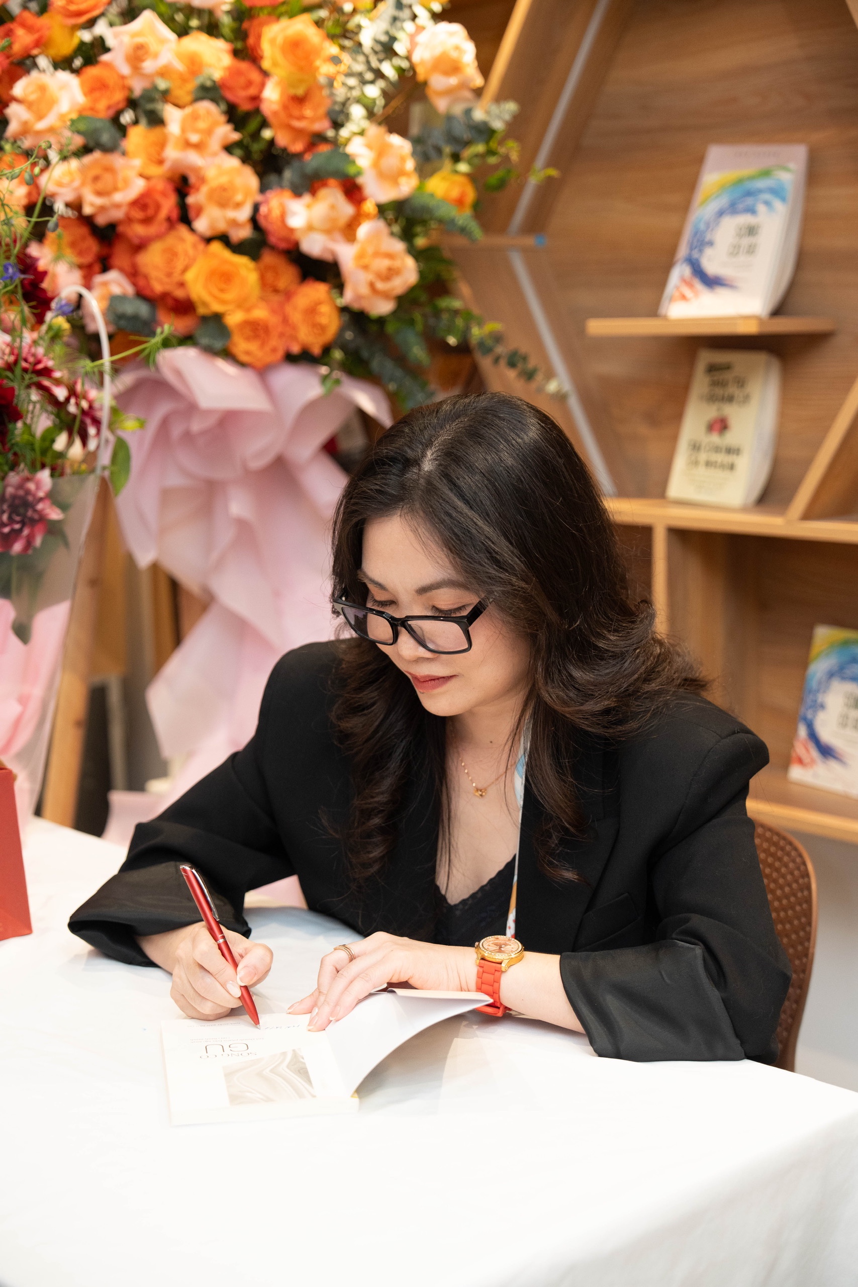 Kh&aacute;m ph&aacute; cuốn s&aacute;ch ' sống c&oacute; gu ' &ndash; h&agrave;nh tr&igrave;nh t&igrave;m kiếm bản sắc c&aacute; nh&acirc;n - Ảnh 2.