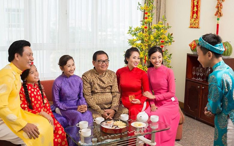 60 Lời Chúc Tết Hay Và Ý Nghĩa Dành Cho Người Thân, Bạn Bè Dịp Xuân Về