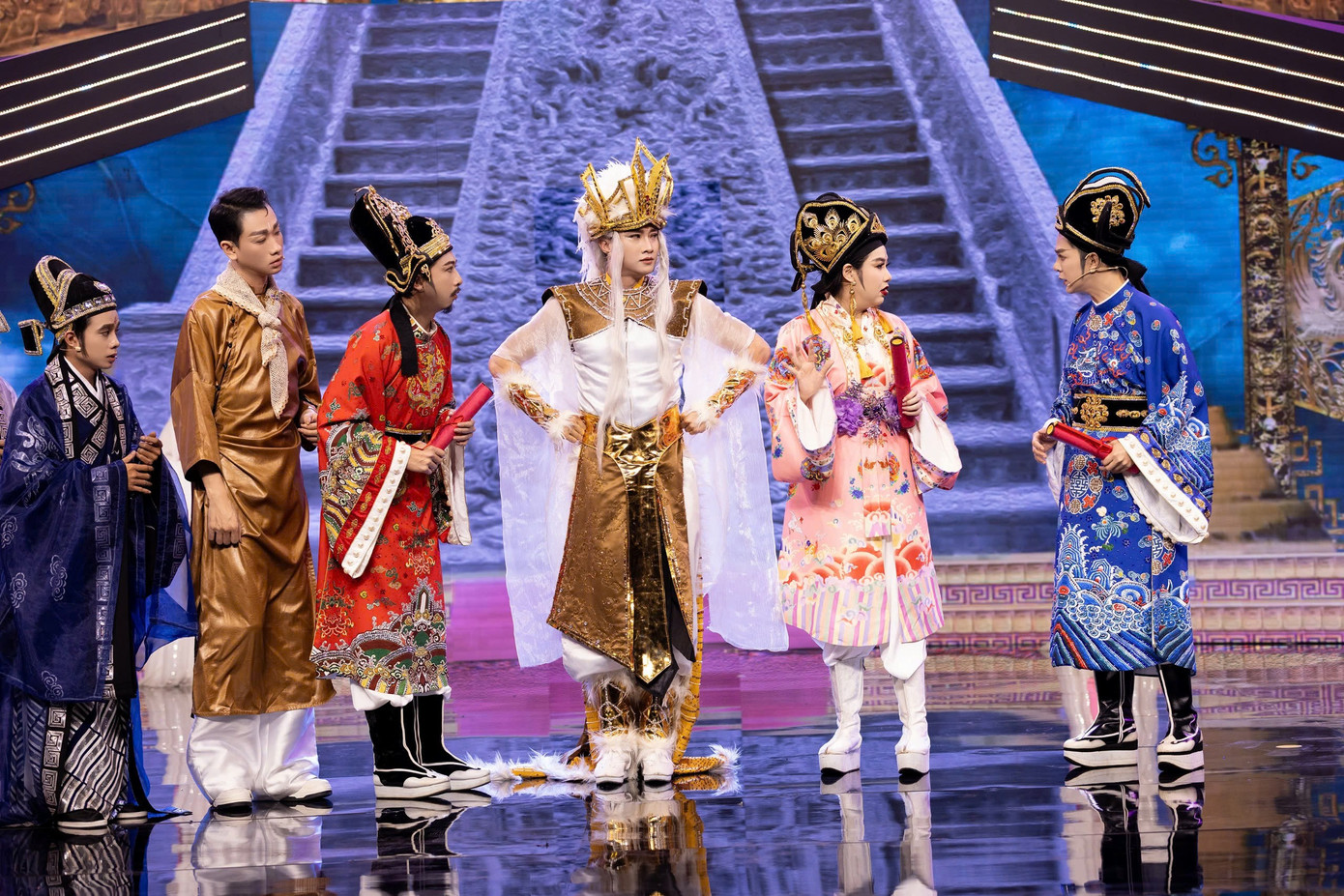 NSND Trịnh Kim Chi thay thế NSƯT Thoại Mỹ - Ảnh 2.