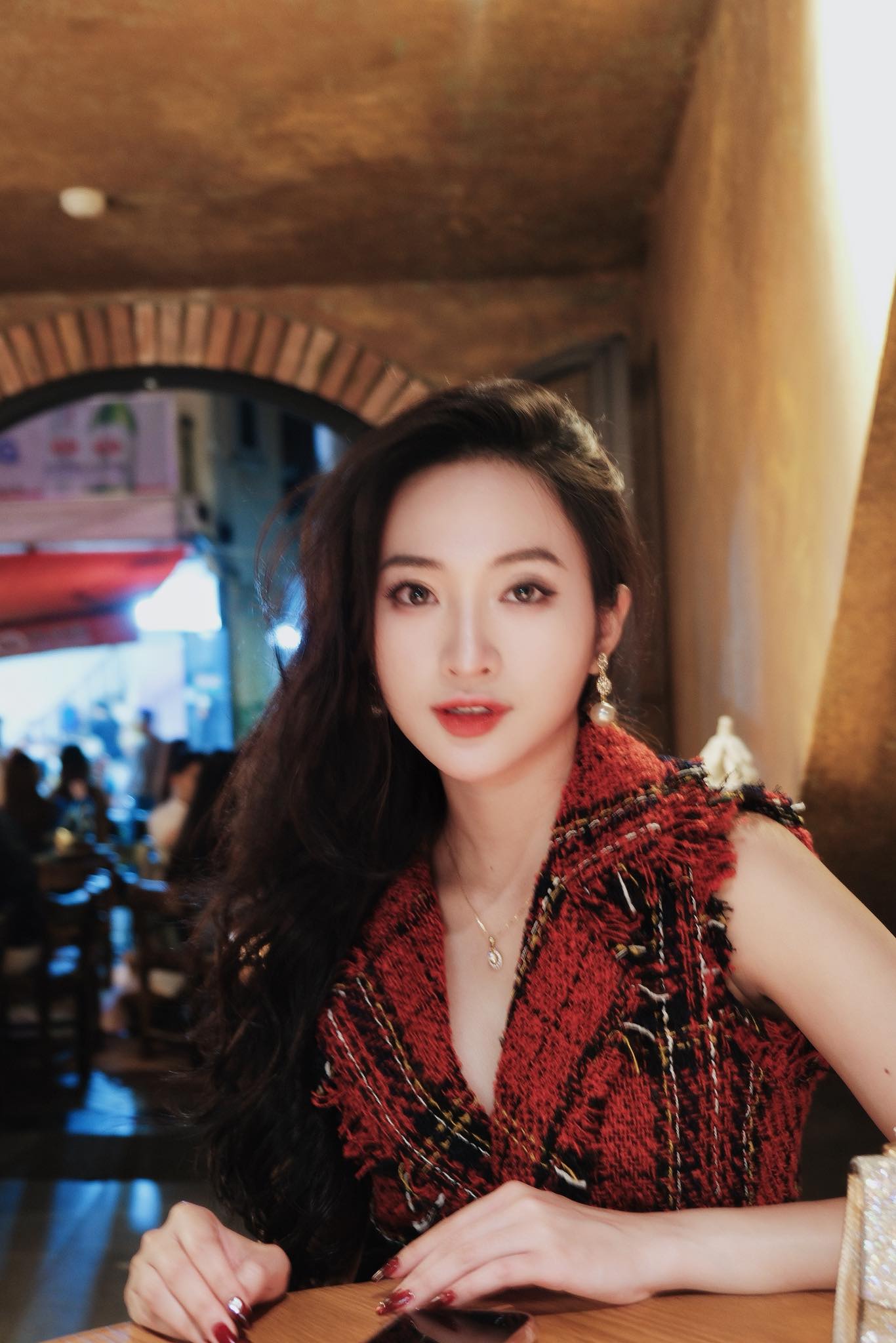 Nữ BTV vũ thủy ti&ecirc;n qu&ecirc; Bắc Ninh: Ứng vi&ecirc;n s&aacute;ng gi&aacute; tại Miss World Vietnam 2025 - Ảnh 9.