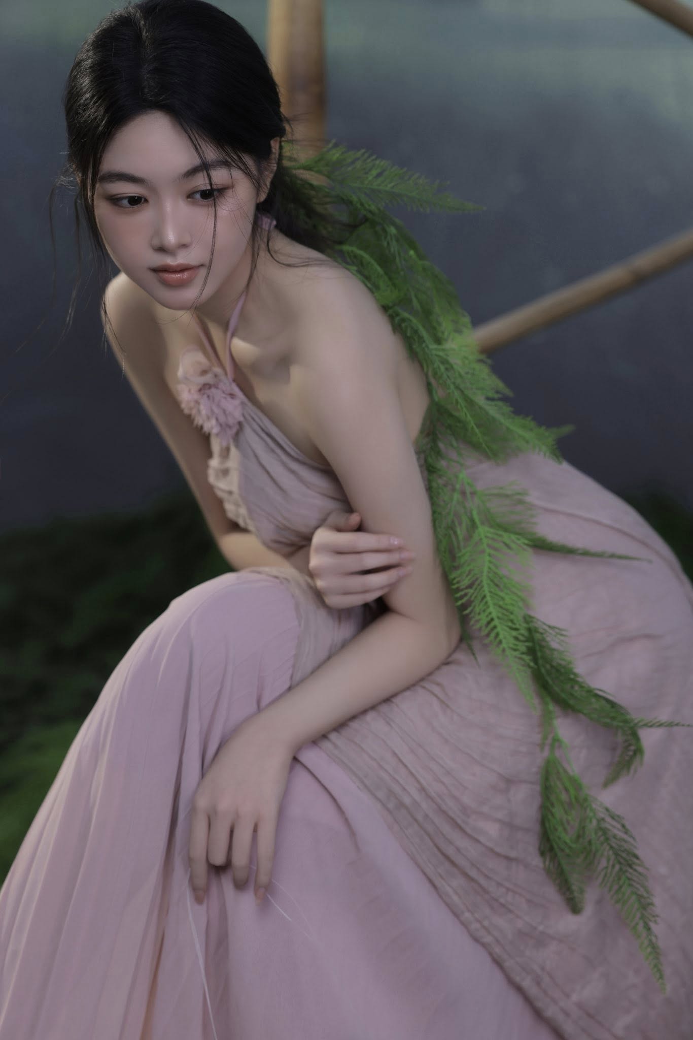 Lọ Lem - con g&aacute;i MC Quyền Linh g&acirc;y thương nhớ với &aacute;o yếm c&aacute;ch điệu - Ảnh 5.