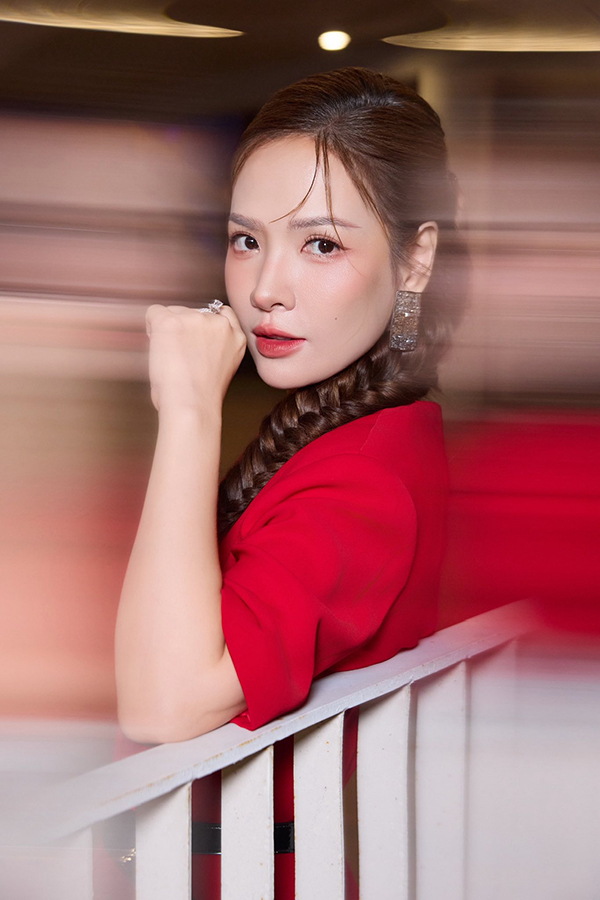 MC Đan L&ecirc; ở tuổi ngo&agrave;i 40 vẫn đi đăng k&yacute; đi học diễn xuất - Ảnh 4.