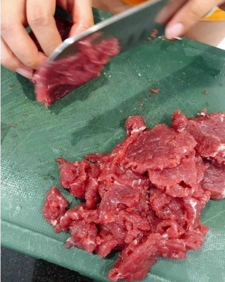 H&ocirc;m nay, d&ugrave; bận đến đ&acirc;u, đừng qu&ecirc;n ăn m&oacute;n canh n&agrave;y: Dễ nấu m&agrave; ngon lại gi&agrave;u dinh dưỡng v&agrave; gi&uacute;p chống lạnh- Ảnh 3.