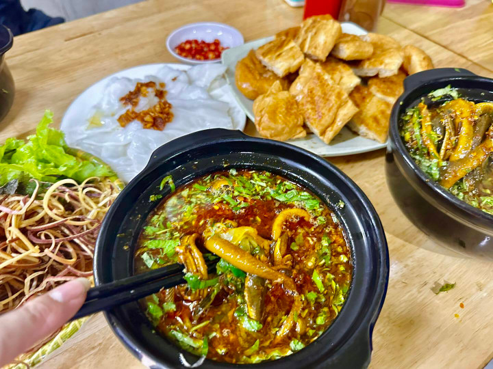 C&aacute;ch l&agrave;m s&uacute;p lươn Nghệ An, ch&aacute;o lươn Nghệ An tại nh&agrave; - Ảnh 4.