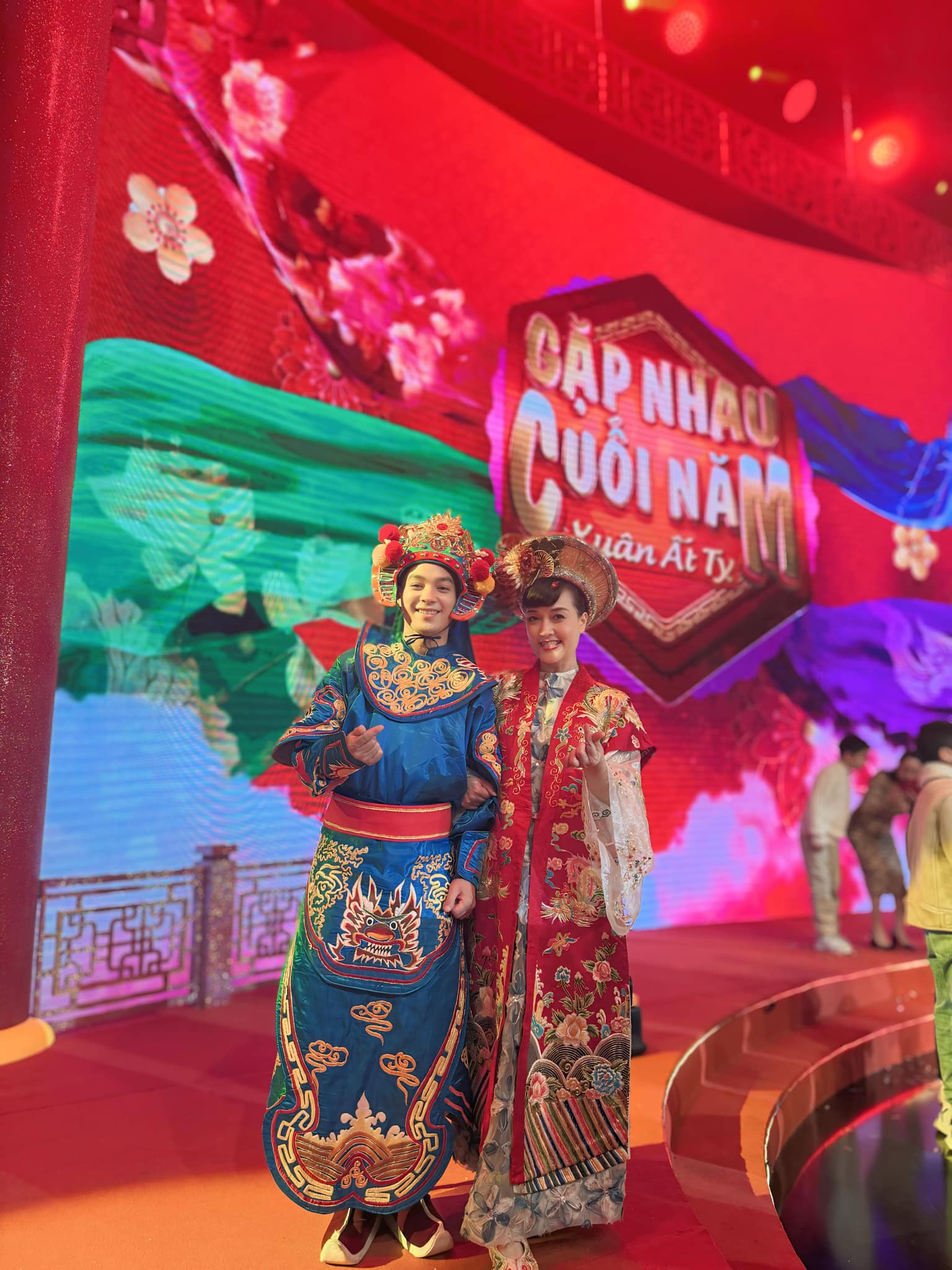 Táo Quân 2026 không có , Thái Dương chia sẻ về nghệ sĩ gạo cội và lớp trẻ - Ảnh 5. Táo Quân 2026 không có , Thái Dương chia sẻ về nghệ sĩ gạo cội và lớp trẻ - Ảnh 5.