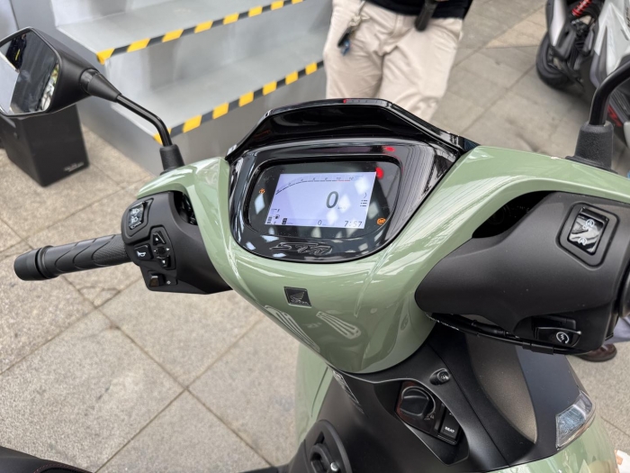 Giá xe Honda SH 2026 giảm kỷ lục , hấp dẫn thị trường xe máy việt nam - Ảnh 5. Giá xe Honda SH 2026 giảm kỷ lục , hấp dẫn thị trường xe máy việt nam - Ảnh 5.