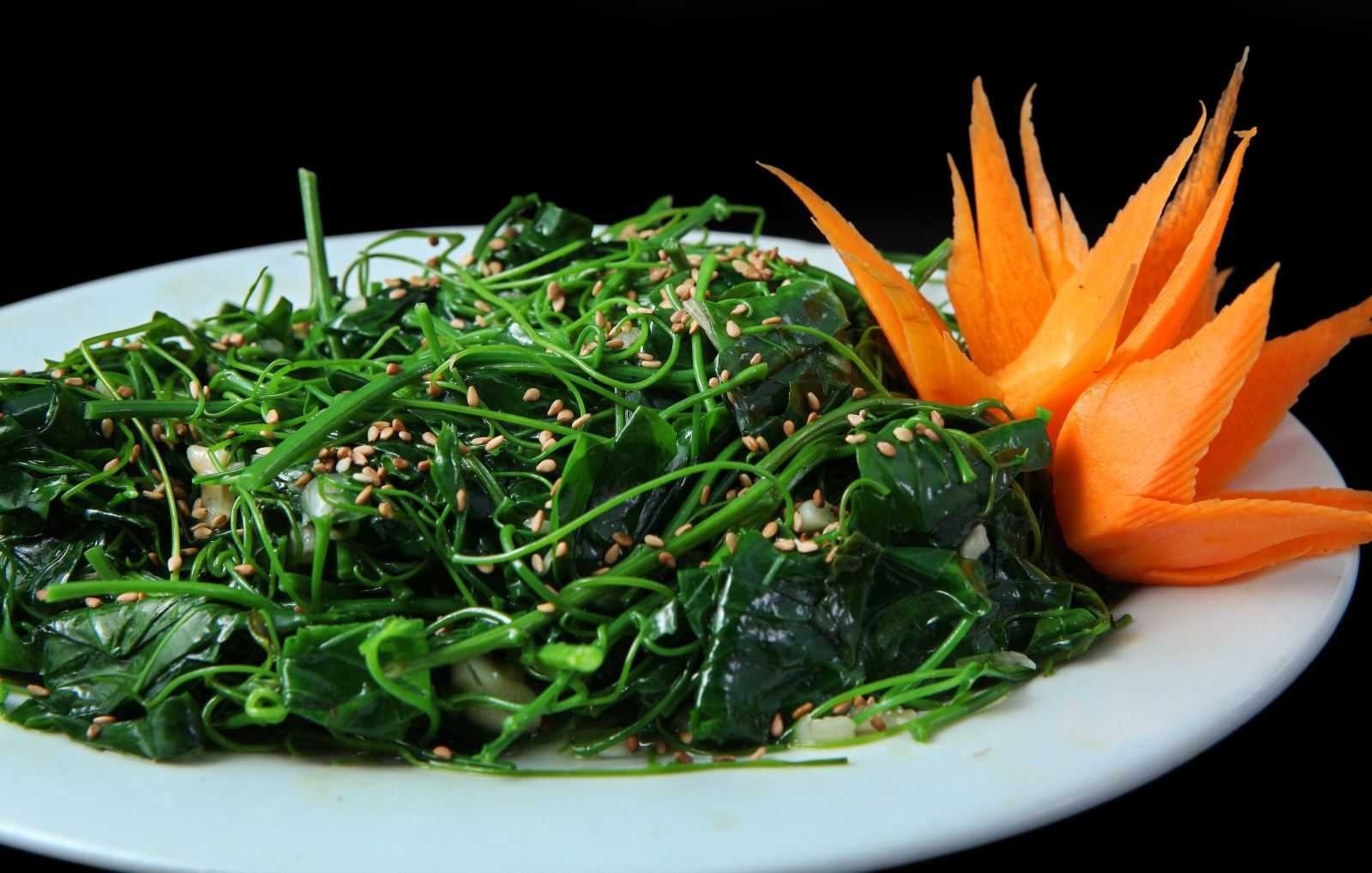 Cây rau từng bị coi là cỏ dại, nay 'lên đời' thành 'đặc sản': Chuyên gia nói gì về loại rau này? - Ảnh 2. Cây rau từng bị coi là cỏ dại, nay 'lên đời' thành 'đặc sản': Chuyên gia nói gì về loại rau này? - Ảnh 2.