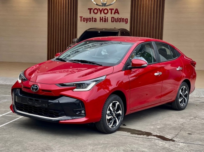 Gi&aacute; lăn b&aacute;nh Toyota Vios giảm kỷ lục , cạnh tranh với Hyundai Accent v&agrave; Honda City - Ảnh 2.