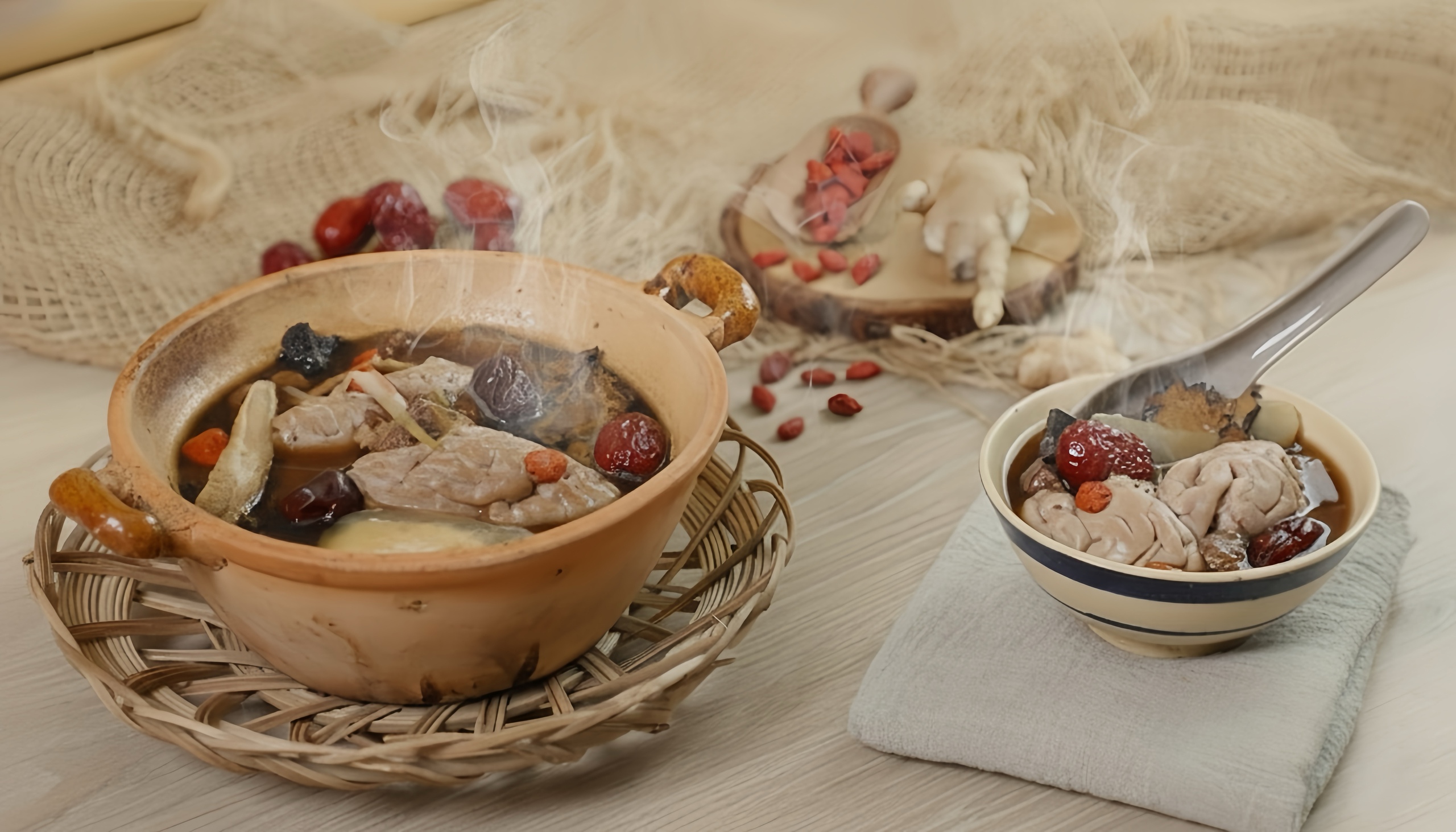 Mùa đông ai cũng mê óc heo, nhưng chuyên gia cảnh báo 6 nhóm người ăn vào lại 'rước họa' cho sức khỏe - Ảnh 2. Mùa đông ai cũng mê óc heo, nhưng chuyên gia cảnh báo 6 nhóm người ăn vào lại 'rước họa' cho sức khỏe - Ảnh 2.