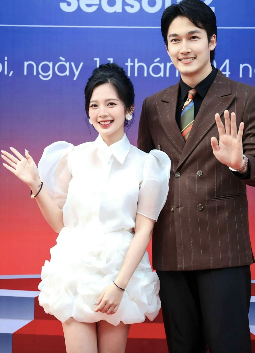 Thủ môn Nguyễn Đình Triệu hào hứng tham gia Mái ấm gia đình Việt tại Hải Phòng - Ảnh 4. Thủ môn Nguyễn Đình Triệu hào hứng tham gia Mái ấm gia đình Việt tại Hải Phòng - Ảnh 4.