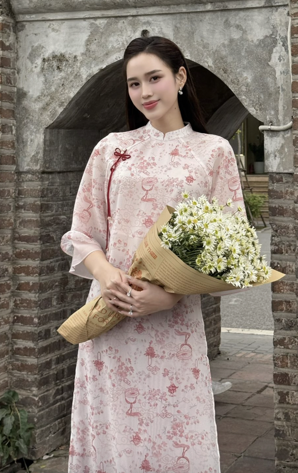 Thủ môn Nguyễn Đình Triệu hào hứng tham gia Mái ấm gia đình Việt tại Hải Phòng - Ảnh 3. Thủ môn Nguyễn Đình Triệu hào hứng tham gia Mái ấm gia đình Việt tại Hải Phòng - Ảnh 3.