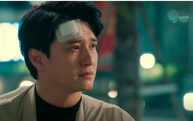 B&aacute;ch đ&atilde; nhớ ra tất cả nhưng T&uacute; vẫn quyết định kh&eacute;p lại qu&aacute; khứ