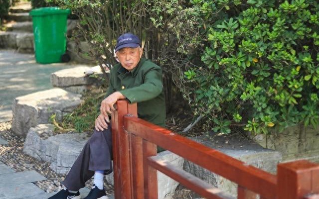 66 tuổi, nằm viện v&igrave; nhồi m&aacute;u n&atilde;o, t&ocirc;i hiểu ra sai lầm lớn nhất của tuổi gi&agrave; l&agrave; tr&ocirc;ng cậy người kh&aacute;c