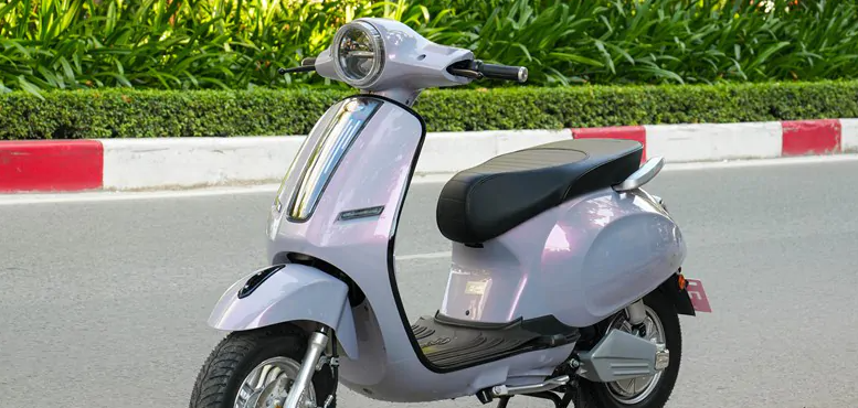 Xe m&aacute;y điện gi&aacute; 16,8 triệu đồng ở Việt Nam phong c&aacute;ch kiểu &Yacute; động cơ khỏe, pin bền, rẻ hơn hẳn Wave Alpha th&iacute;ch hợp đi trong đ&ocirc; thị - Ảnh 2.