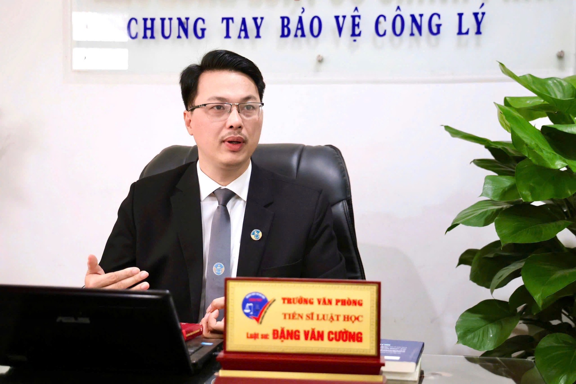 Vụ x&ocirc; x&aacute;t tại qu&aacute;n Cường D&ecirc; Ninh B&igrave;nh v&agrave; những kh&iacute;a cạnh ph&aacute;p l&yacute; cần biết - Ảnh 1.