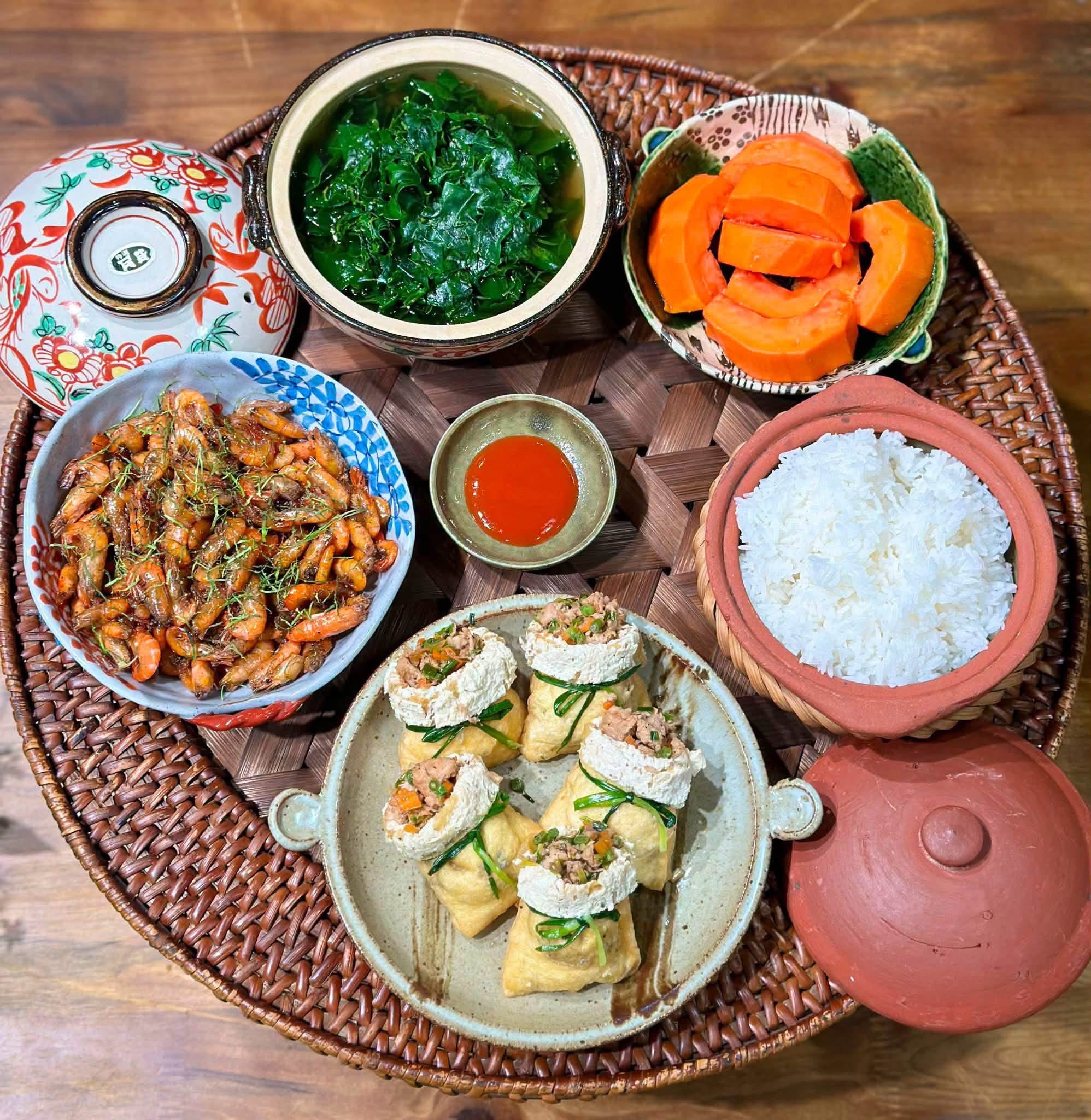 Khoe loạt m&acirc;m cơm m&ugrave;a thu chỉ 70 ngh&igrave;n khiến chị em 'hoang mang', mẹ đảm tiết lộ chi&ecirc;u v&eacute;n kh&eacute;o chiều l&ograve;ng cả nh&agrave; - Ảnh 3.