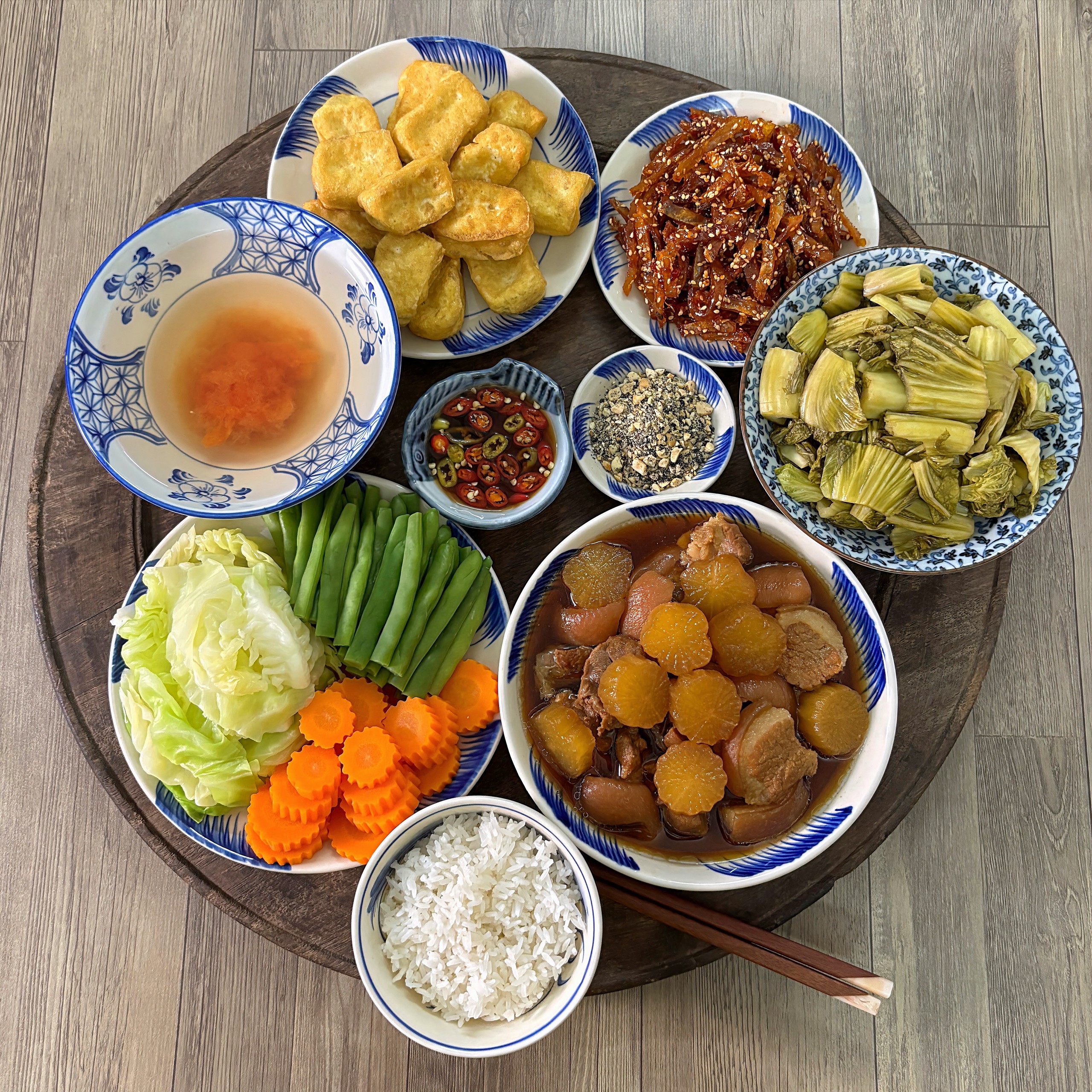 M&oacute;n ngon m&ugrave;a thu: Loạt m&acirc;m cơm vừa nh&igrave;n đ&atilde; thấy th&egrave;m, m&oacute;n d&acirc;n d&atilde; m&agrave; 'đưa cơm' v&ocirc; c&ugrave;ng - Ảnh 13.