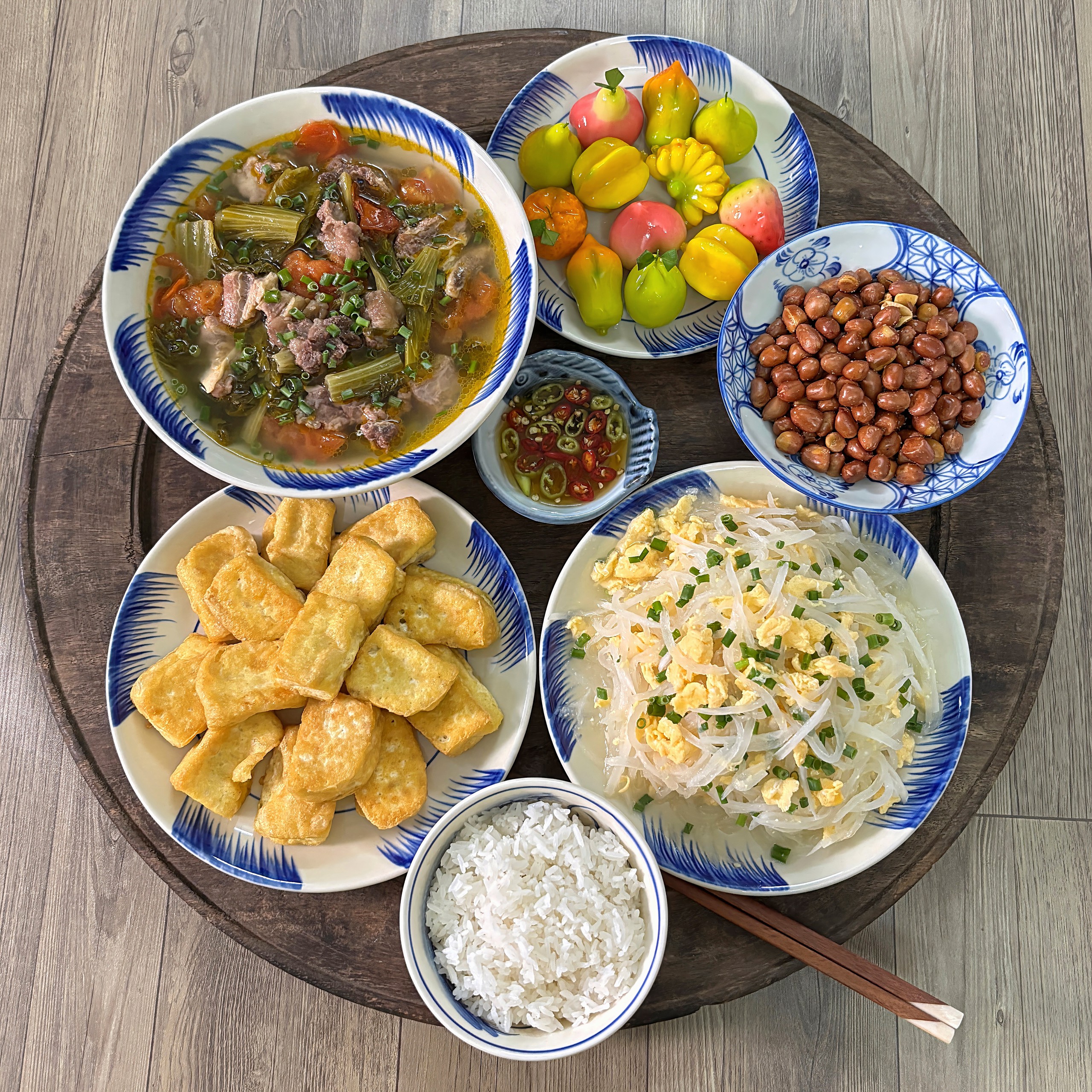 M&oacute;n ngon m&ugrave;a thu: Loạt m&acirc;m cơm vừa nh&igrave;n đ&atilde; thấy th&egrave;m, m&oacute;n d&acirc;n d&atilde; m&agrave; 'đưa cơm' v&ocirc; c&ugrave;ng - Ảnh 6.