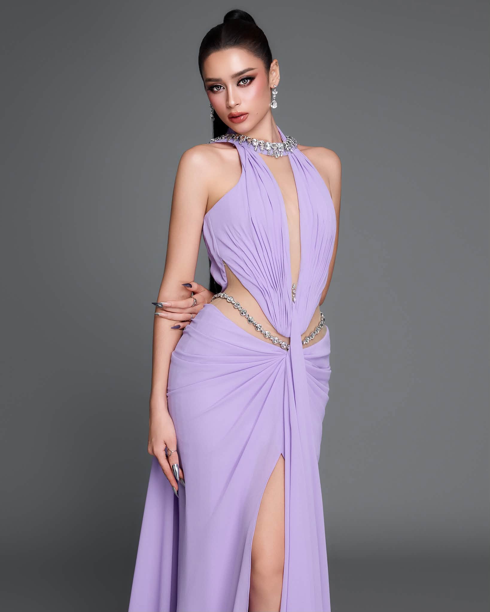 Th&uacute;y diễm v&agrave; Lương Thế Th&agrave;nh hạnh ph&uacute;c ch&agrave;o đ&oacute;n con g&aacute;i Rosie mới ch&agrave;o đời - Ảnh 3.