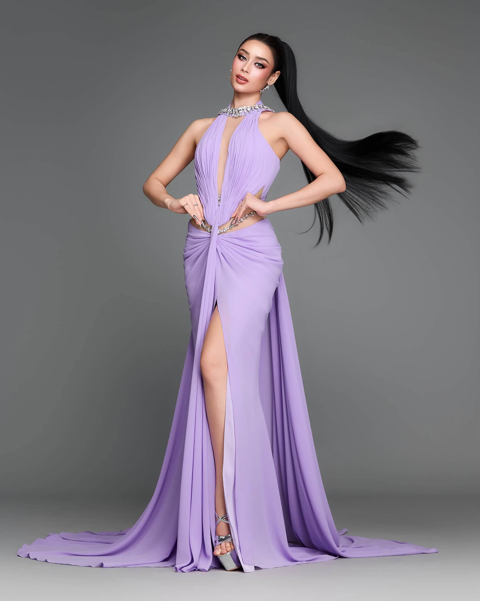 Th&uacute;y diễm v&agrave; Lương Thế Th&agrave;nh hạnh ph&uacute;c ch&agrave;o đ&oacute;n con g&aacute;i Rosie mới ch&agrave;o đời - Ảnh 4.