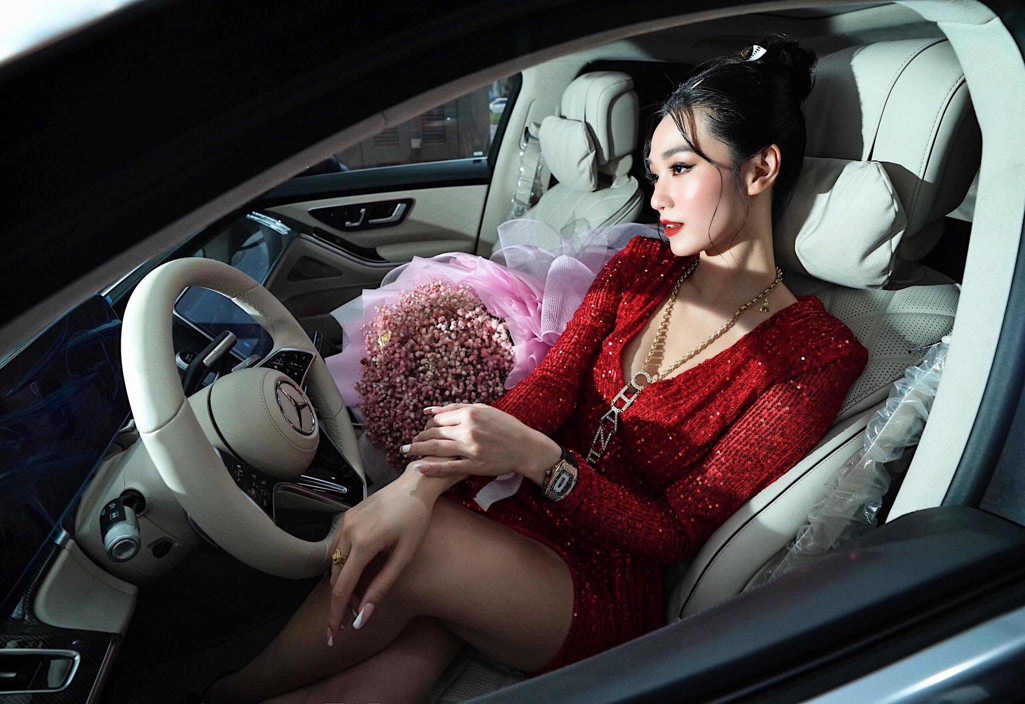 Kh&aacute;nh My: 'Mẹ kh&ocirc;ng c&ograve;n hỏi khi n&agrave;o lấy chồng m&agrave; hỏi t&ocirc;i c&oacute; hạnh ph&uacute;c kh&ocirc;ng' - Ảnh 6.