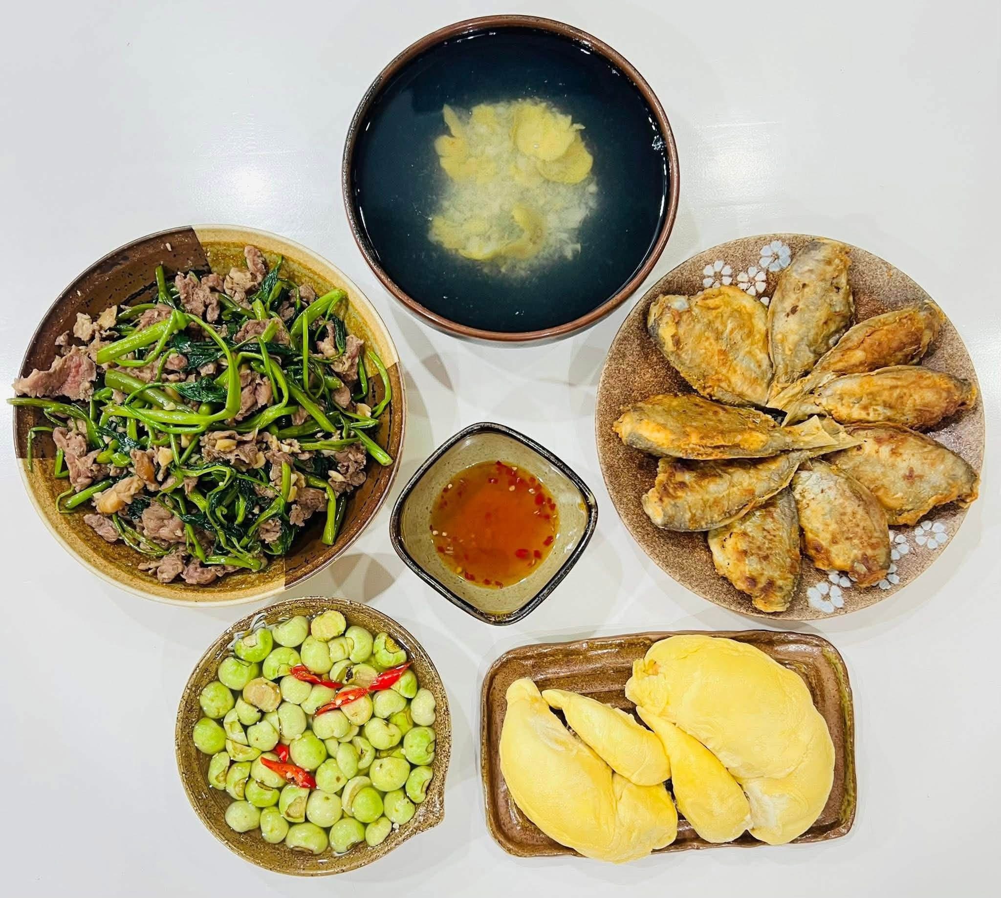 Mẹ đảm H&agrave; Nội chia sẻ những m&acirc;m cơm gia đ&igrave;nh giản dị, đọc t&acirc;m sự về con mới thấy thấm th&iacute;a - Ảnh 17.