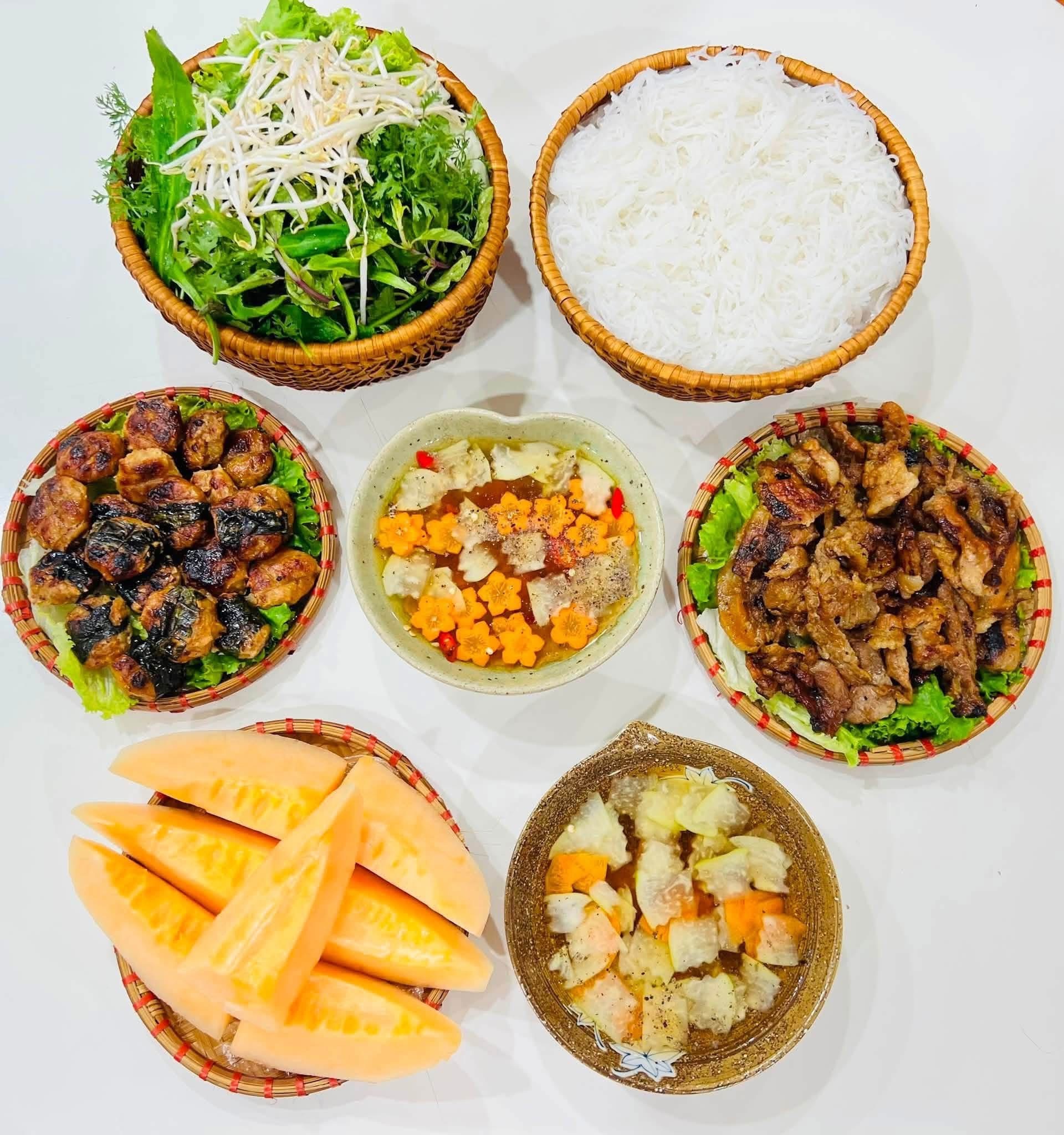 Mẹ đảm H&agrave; Nội chia sẻ những m&acirc;m cơm gia đ&igrave;nh giản dị, đọc t&acirc;m sự về con mới thấy thấm th&iacute;a - Ảnh 9.