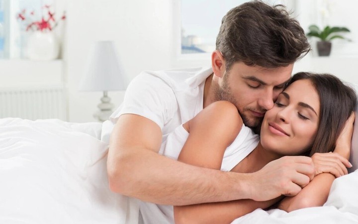 Kh&ocirc;ng phải tuổi t&aacute;c, đ&acirc;y mới l&agrave; thứ ảnh hưởng trực tiếp đến "chuyện ấy" của bạn - Ảnh 3.