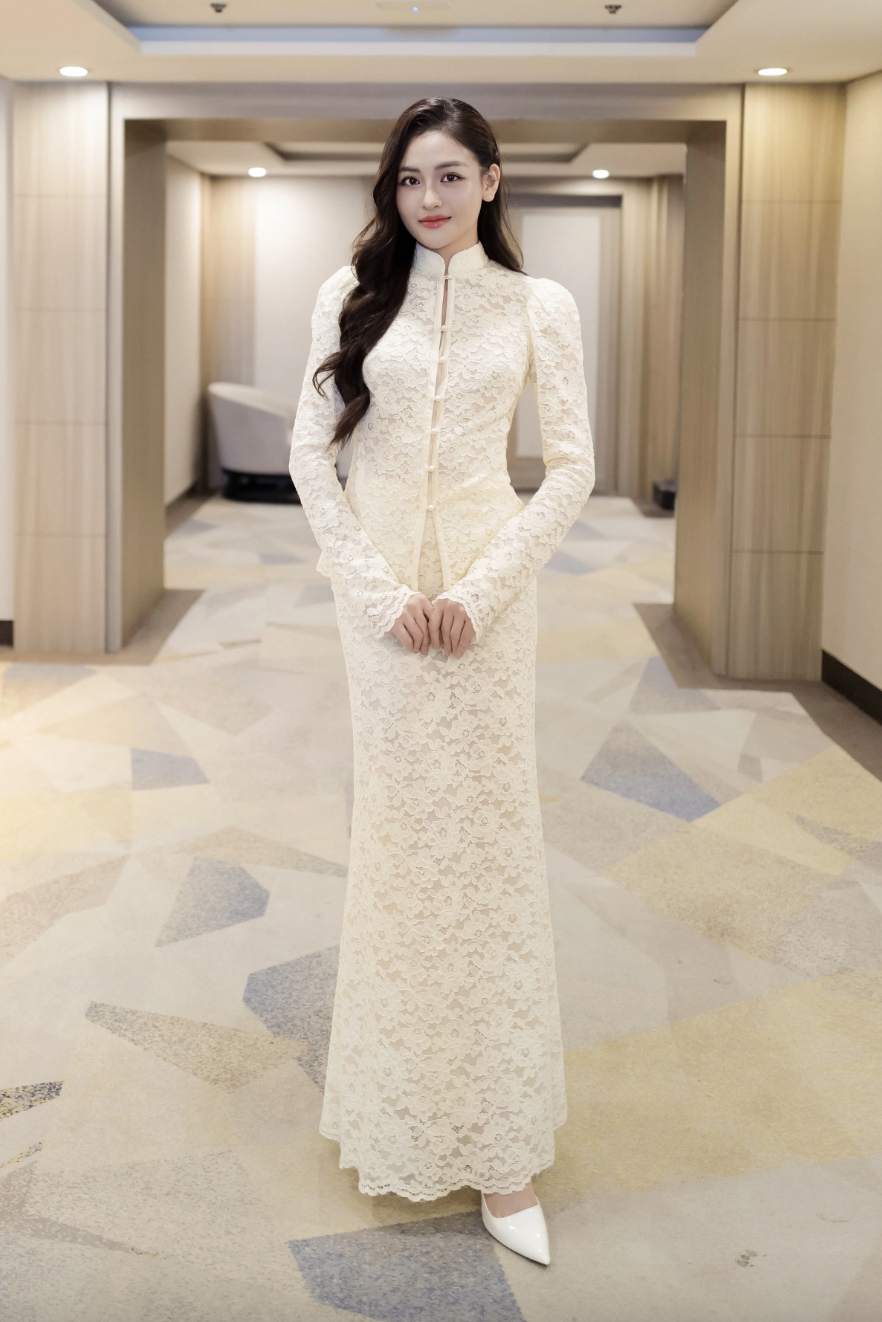 Th&ugrave;y Anh tỏa s&aacute;ng tr&ecirc;n thảm đỏ LHP Busan: Khoảnh khắc g&acirc;y ấn tượng tại H&agrave;n Quốc - Ảnh 7.