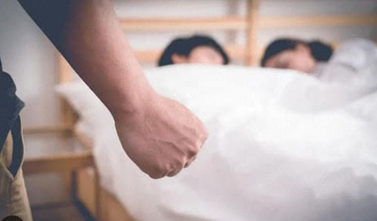 Vì sao phụ nữ dễ rung động khi ngoại tình? - Ảnh 2.