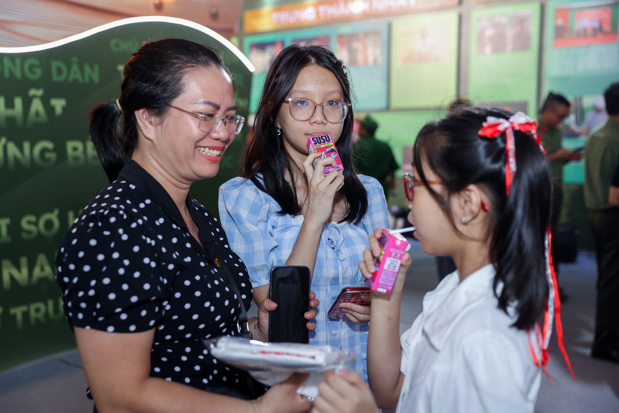 Vinamilk mang đến những trạm tiếp năng lượng giữa Gala 'Tổ quốc b&igrave;nh y&ecirc;n' - Ảnh 7.