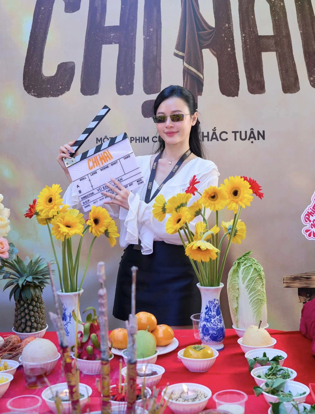 Kh&aacute;nh Thi v&agrave; Phan Hiển nhảy rumba tr&ecirc;n nước c&ugrave;ng b&eacute; Gạo tại concert 2026 - Ảnh 8.