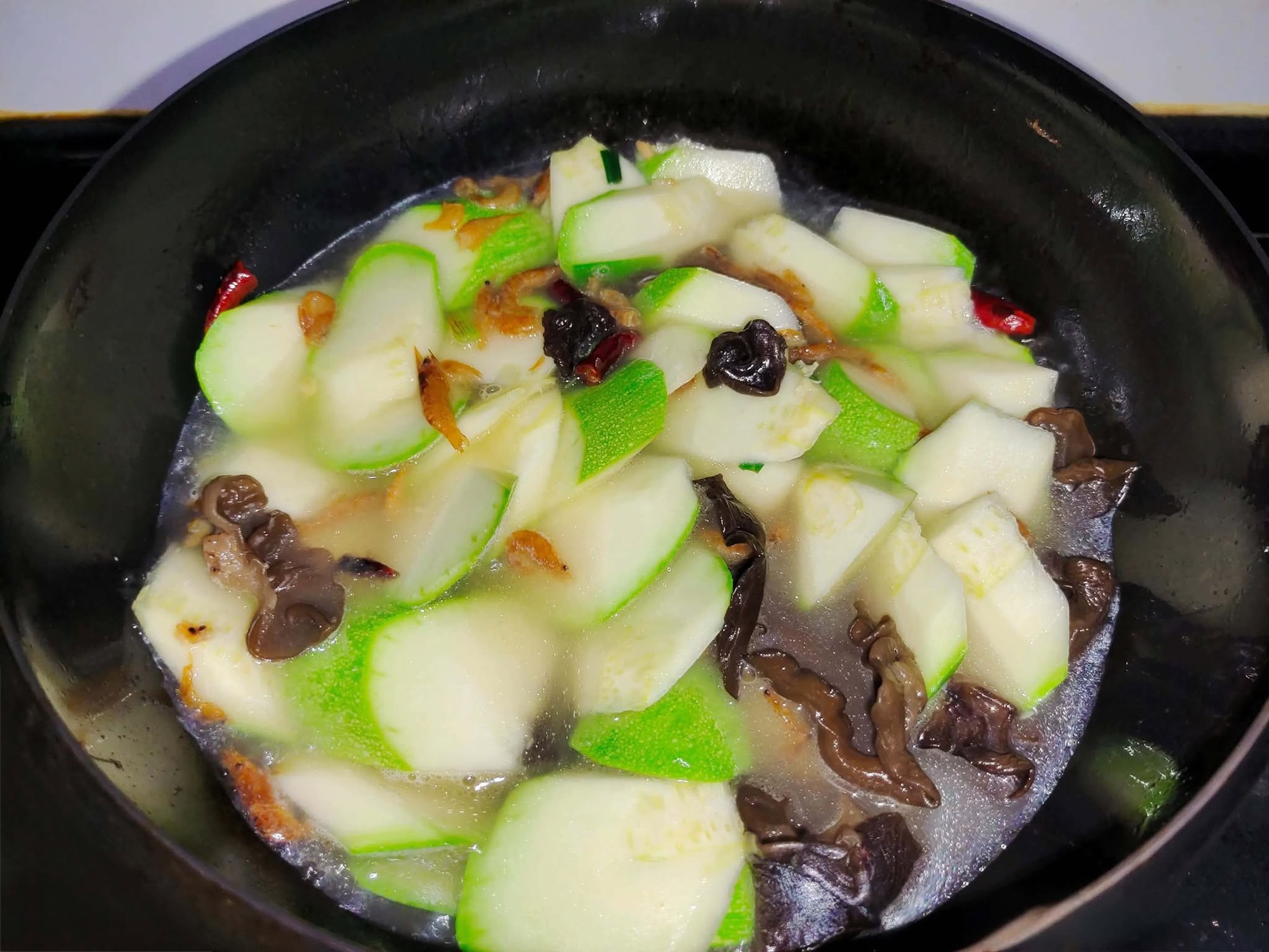 T&ocirc;i rất th&iacute;ch m&oacute;n canh n&agrave;y, mỗi tuần nhất định phải nấu một lần: Hương vị v&ocirc; c&ugrave;ng thơm, mềm v&agrave; si&ecirc;u ngon- Ảnh 6.