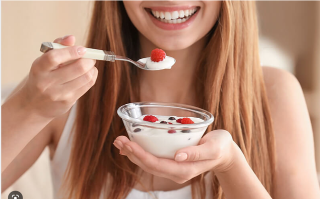 Ăn sữa chua buổi s&aacute;ng hay tối tốt hơn cho ti&ecirc;u h&oacute;a - Ảnh 4.