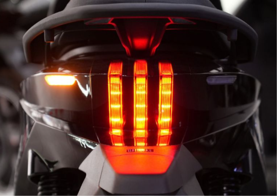 Trải nghiệm Xe m&aacute;y điện Dat Bike Quantum S1 gi&aacute; thị trường 2026 tại Việt Nam - Ảnh 6.